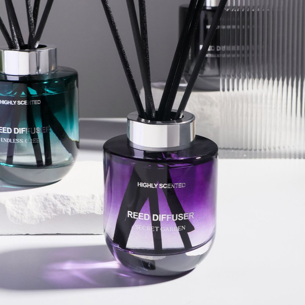 Reed Diffuser - Luxury Aromatherapy diffuser 150 ML - Glowish